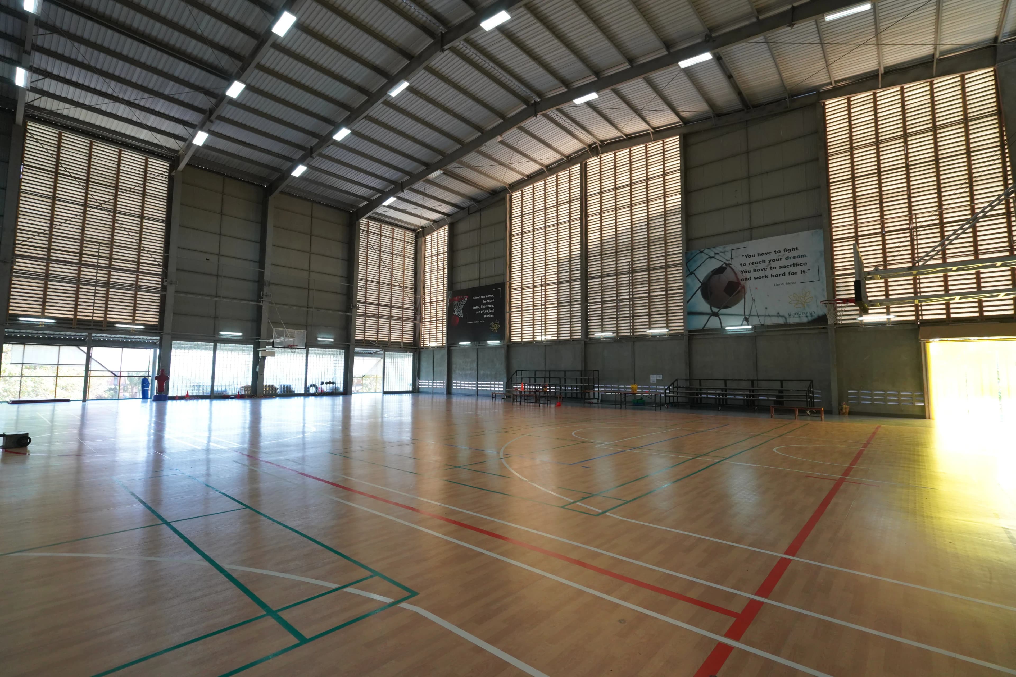 โรงยิมในร่ม