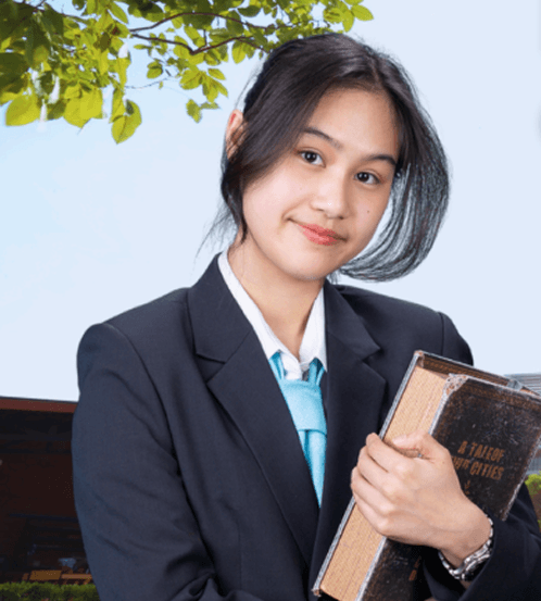 นักเรียนมัธยมปลายในชั้นเรียนการทำอาหาร